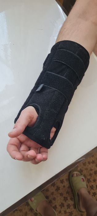 Срочно продам бандаж для руки,помогает заживлению серьёзных травм...