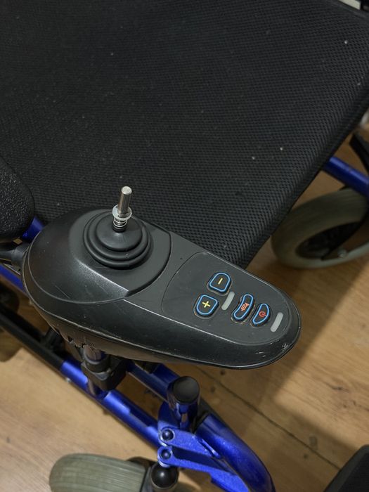 Инвалидная коляска электрическая