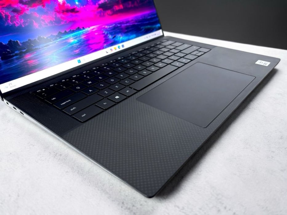 Лаптоп DELL Precision 5550 15.6" WUXGA i7-10750H 16RAM 512SSD Quadro T1000 Гаранция!