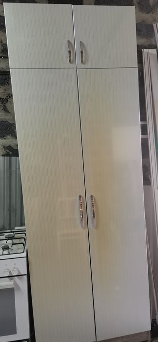 Шкаф с двумя перекладинами