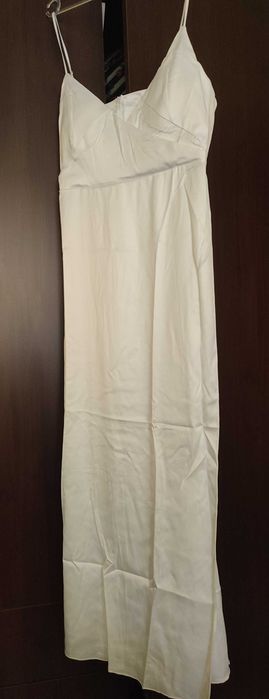 Булчинска сатенена рокля