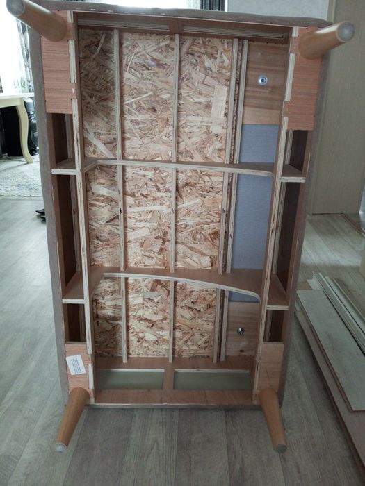 Продам диванчик 90*60 высота 80