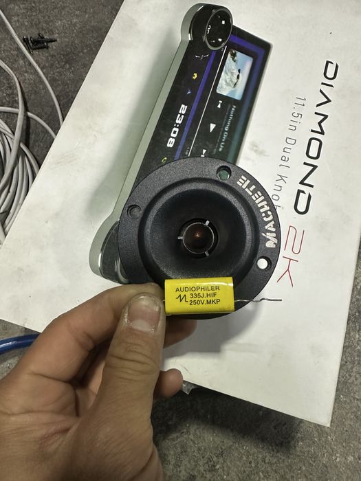 Джентра стойка рупор пищалка