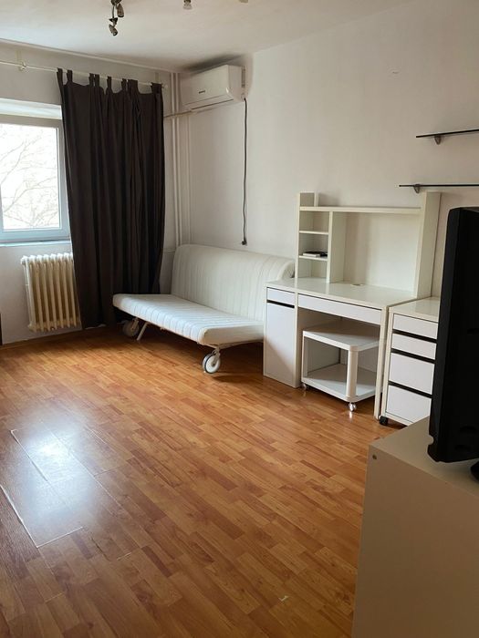 Inchiriez garsoniera Crangasi