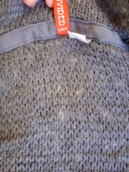 Cardigan cu gluga H&M , nr. 38