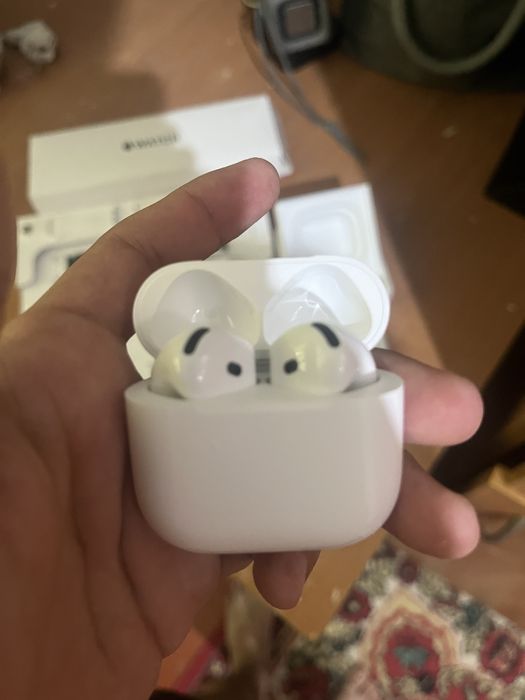 Apple watch series SE 2gn, Air Pods 4