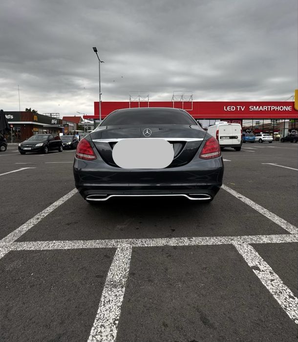 Mercedes-Benz C220