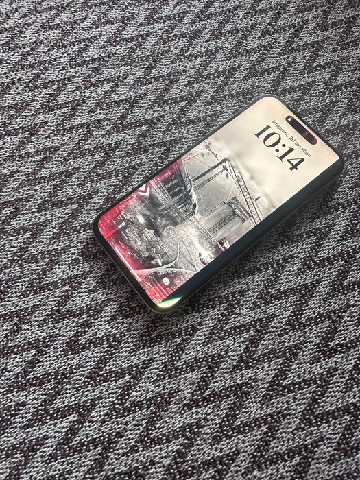 iPhone 15 Pro Max 256GB  под восстановление работает