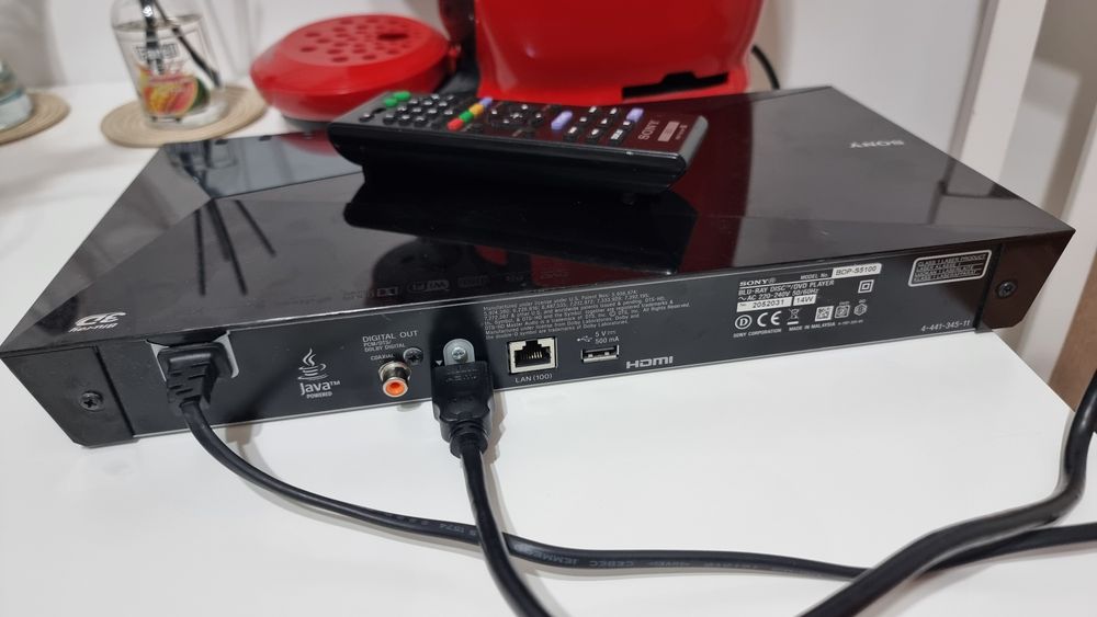 Sony blu-ray disc ,/ dvd player  slim ,perfect