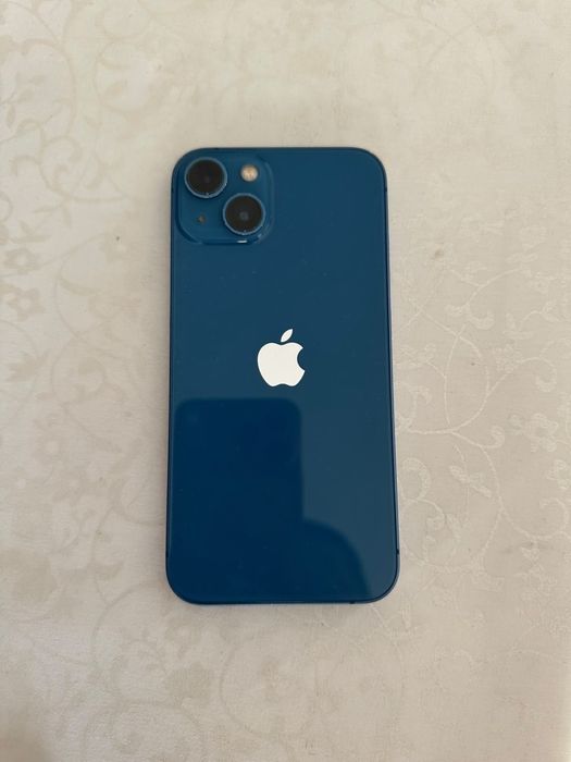 Продам iPhone 13 в поряде