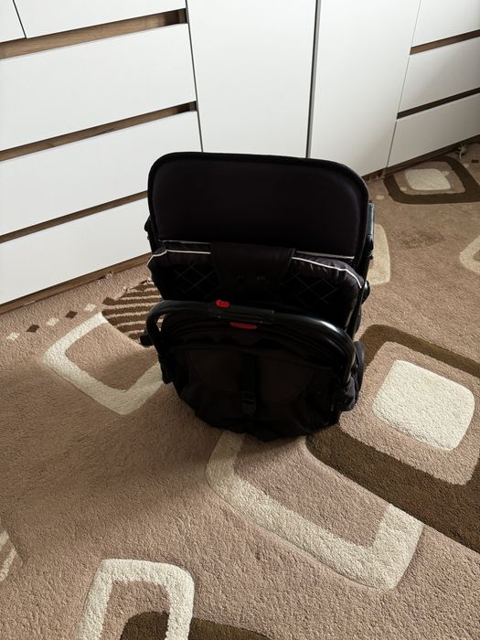 Коляска прогулочная