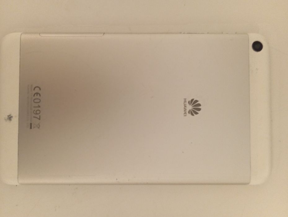 Планшет б/у марка хуавей