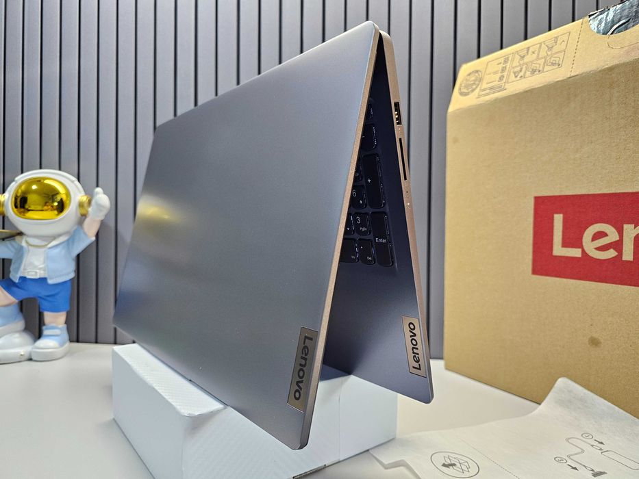 ПРОДАМ Lenovo Slim 3 Ноутбук Core™ i3 13-ПОКОЛЕНИЯ/8GB/512SSD/15.6"FHD