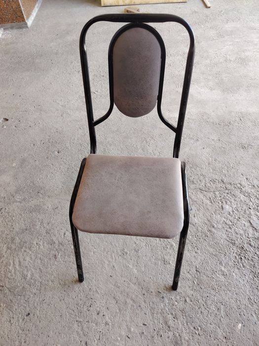 Stul sotiladi 1yil ishlagan