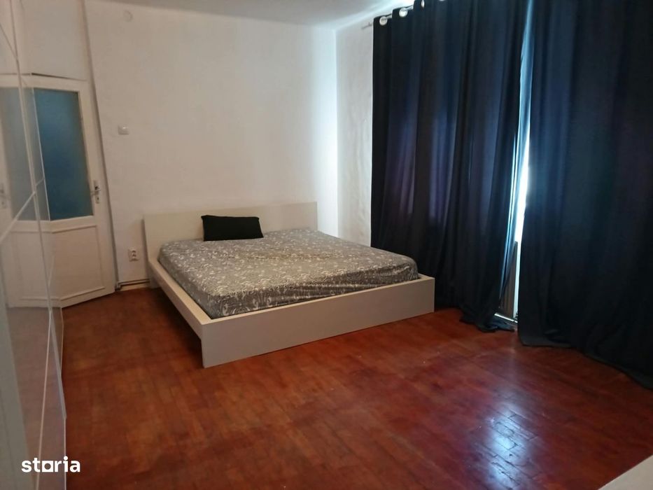 3 camere/ Armeneasca/renovat/ centrala proprie, A.C