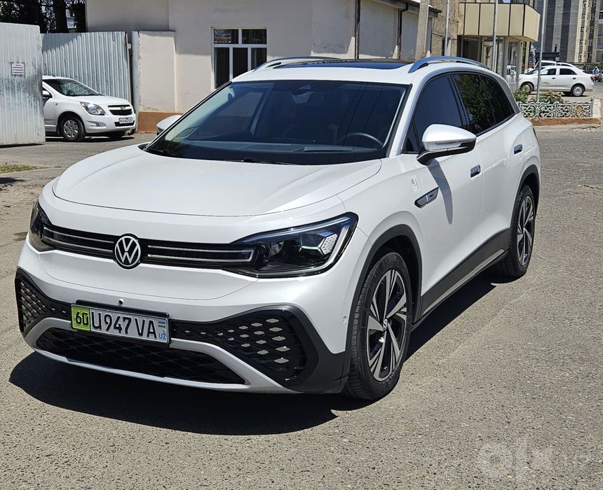 Volkswagen ID 6 crozz pro