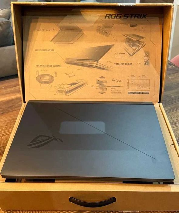 Asus ROG Strix G18