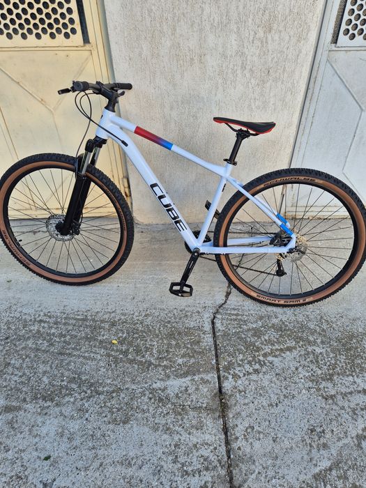 Bicicleta cube aim slx 29