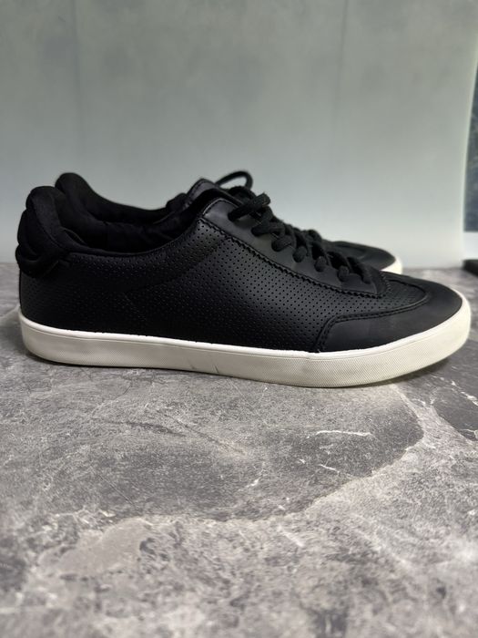 tenisi zara 39 barbati stare buna