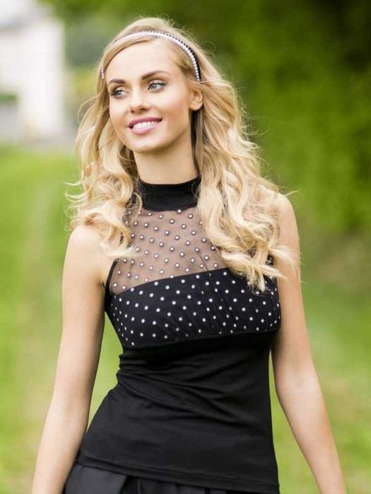 Продавам Стилна дамска блуза на фирма "Елдар"-нова!