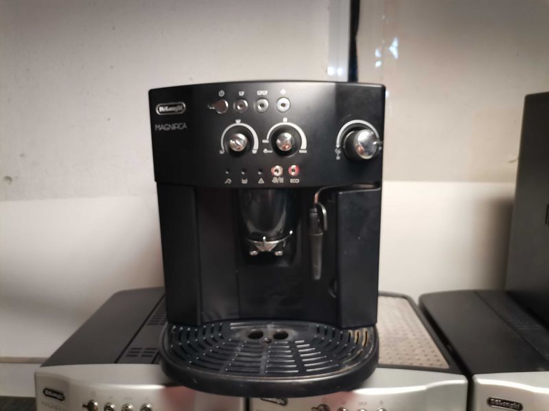 Кафемашини - Delonghi Magnifica