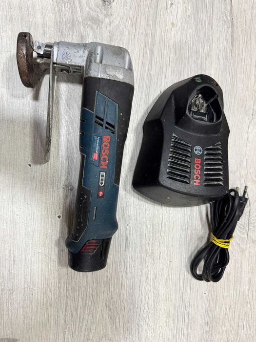 Акумулаторна ножица за ламарина BOSCH GSC 12V-13