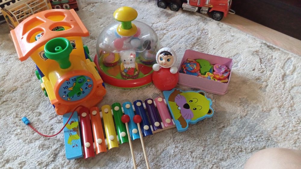 Развивающие игрушки