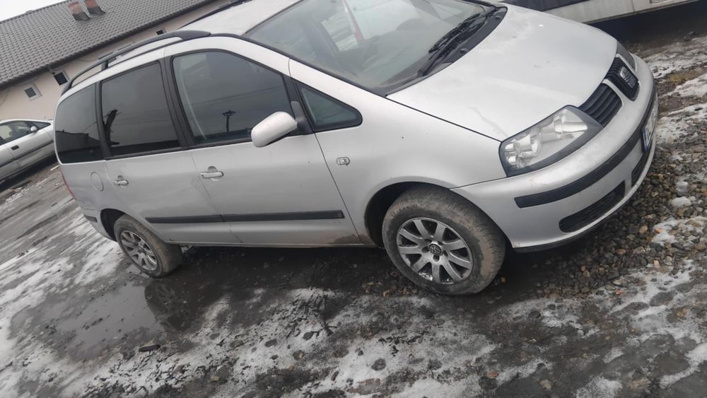 Vând sharan 1.9 tdi