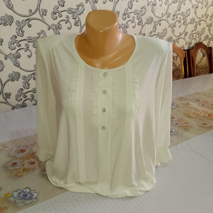 Школьные кофты и рубашки,юбки