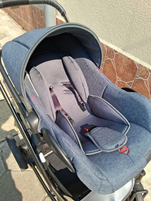 Бебешка количка 3в1 + адаптери за кошче за кола Kikka Boo Divaina