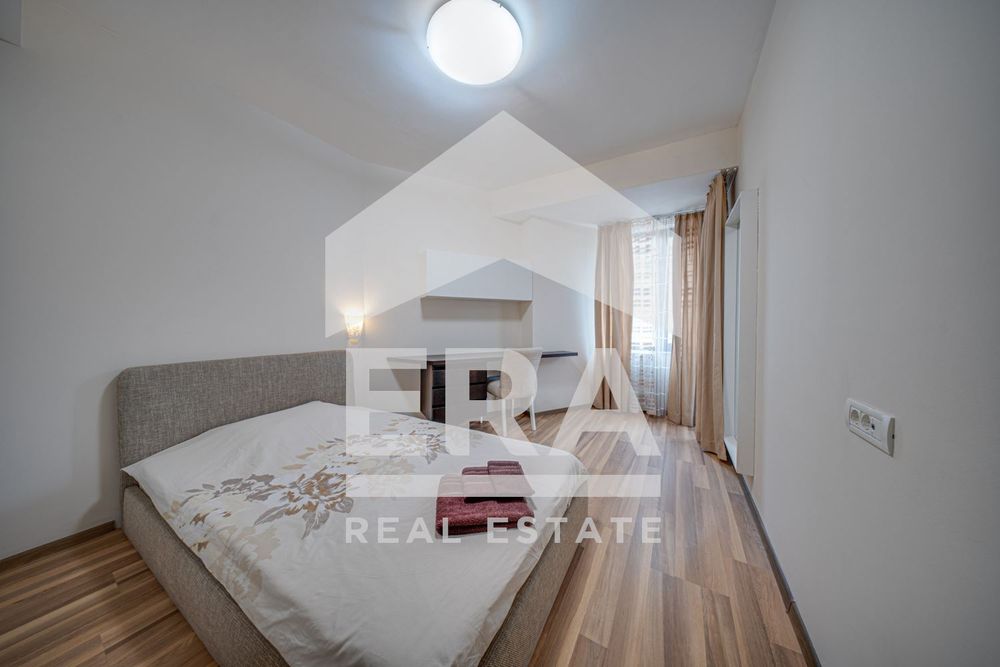 Дава се под наем Четиристаен апартамент в София, Лозенец - 158 кв.м за 2500 € - Снимка #10