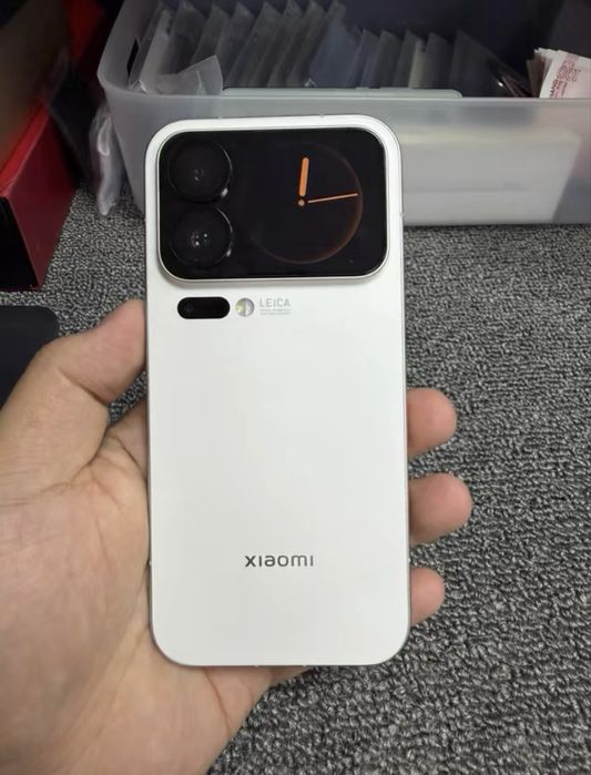 Xiaomi 17 pro white