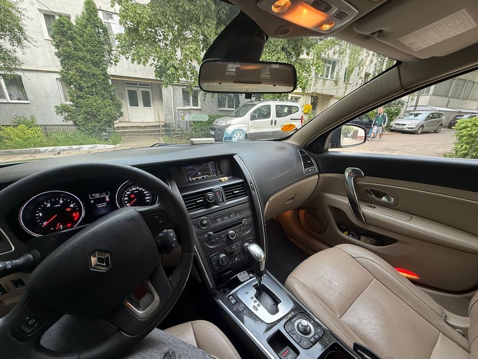 Renault Latitude 2013
