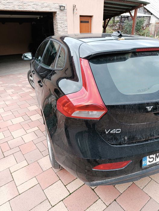 Vand Volvo V40 anul 2017