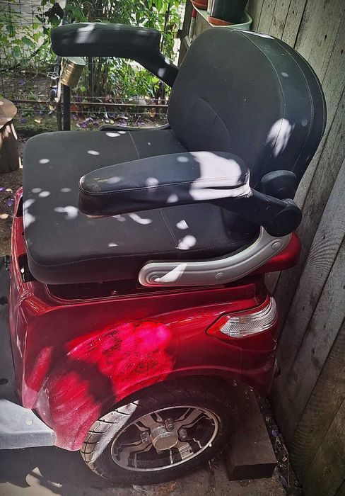 (Urgent) Tricicletă electrică Volta, VM4, fără permis de conducere