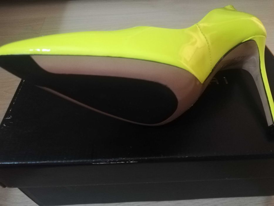 Pantofi stiletto Anna Cori noi, EU 38, piele lacuită, galben fluo