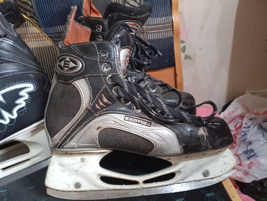 Продам коньки 44 размер