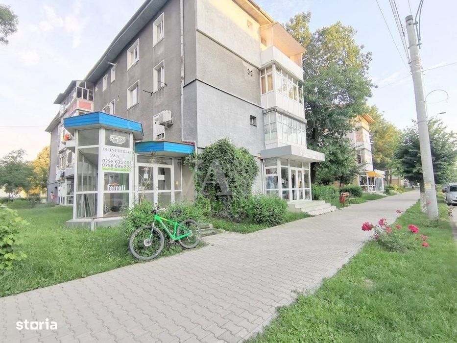 Spatiu comercial de vanzare, Onesti-str Republicii