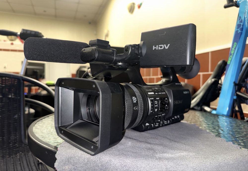 Видеокамера Sony HVR-Z5P