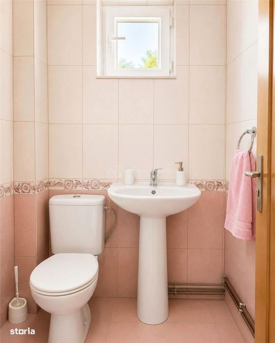 Oras Ulmeni Apartament 3 Camere Etaj 1 cu garaj si boxa