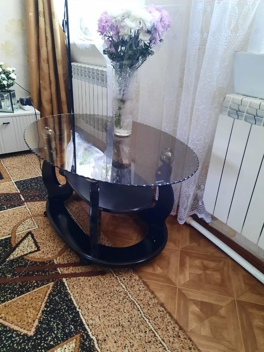 Журнальный столик. Продаётся