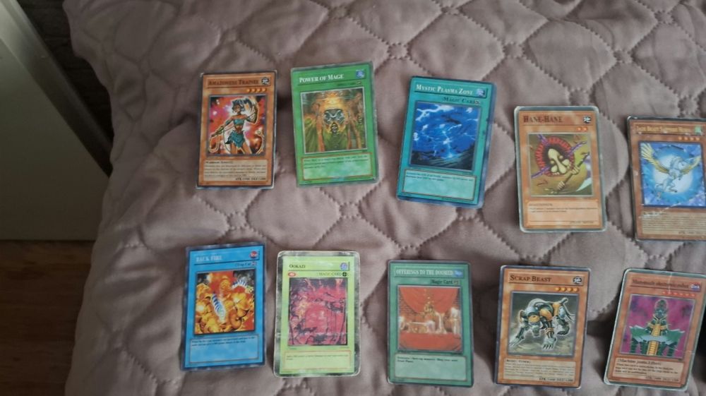 Yu-Gi-Oh карти - 60 бр.