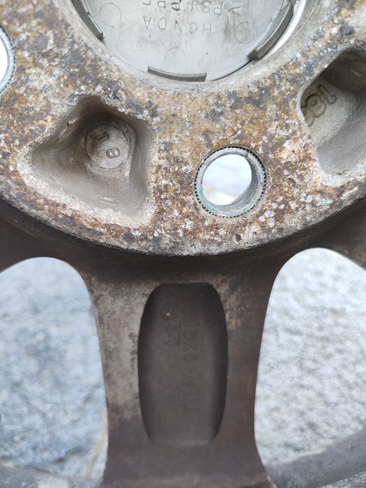 Продавам джанти за Хонда 16цола