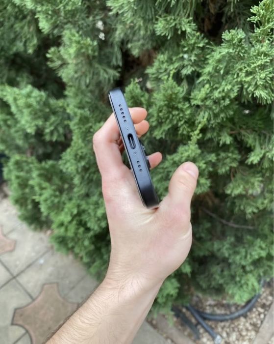 iPhone 15 – 128 GB – Stare foarte bună