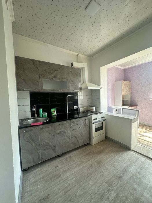 В Алмалыке (без маклер) Продаётся своя 2х ком квартира с мебелью