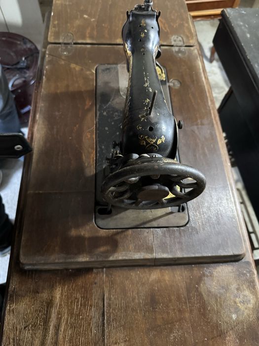 Mașina de cusut Singer în stare de functionare