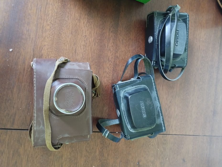 Продаются фотоаппараты советские и механическая бритва