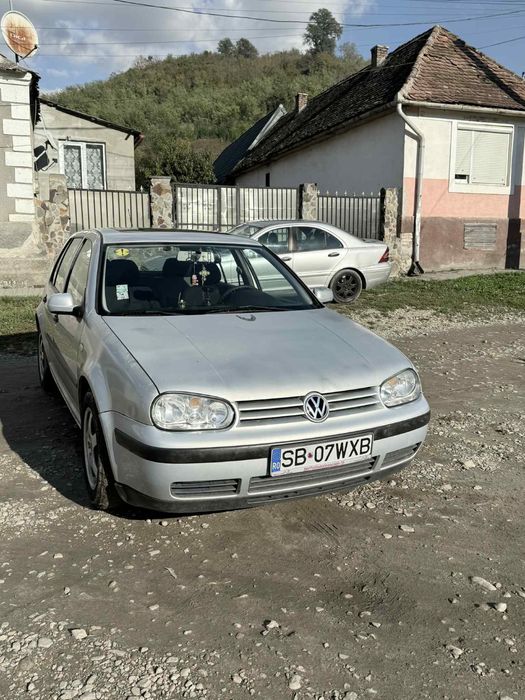 Golf 4 1.4 beniza 2000