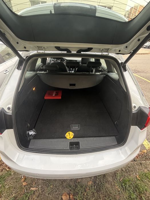 Opel Astra Sport Tourer +