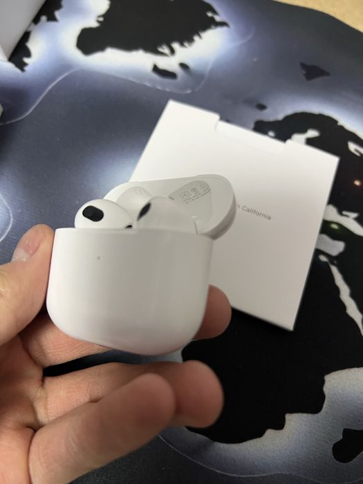 Срочно продам AirPods 3